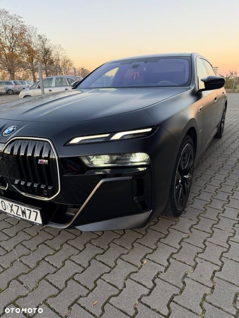 BMW Seria 7 M760e PHEV xDrive Individual Edition sport - 20