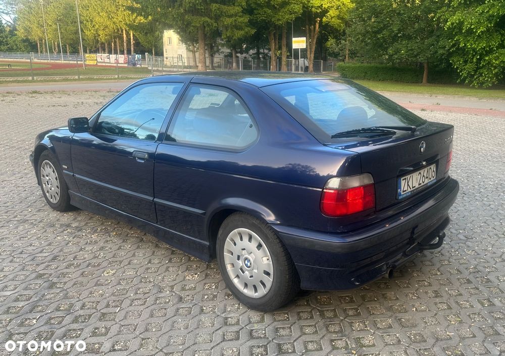 BMW Seria 3 316i - 5