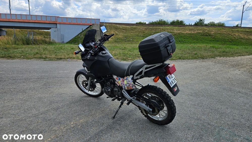 Suzuki DR - 4