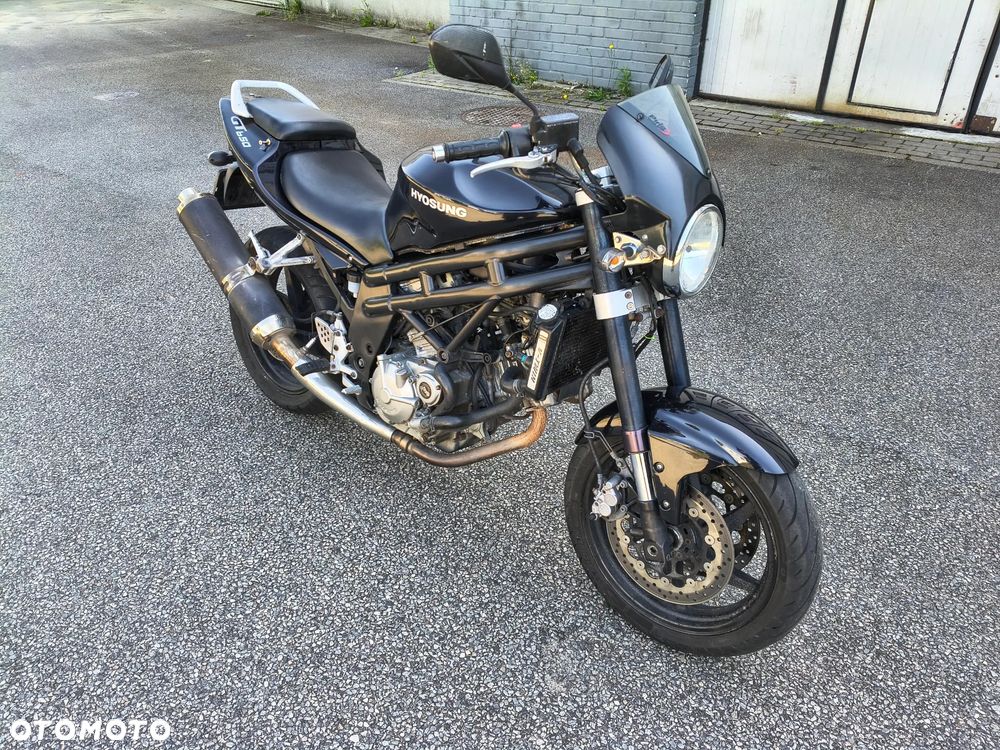 Hyosung GT Comet - 1