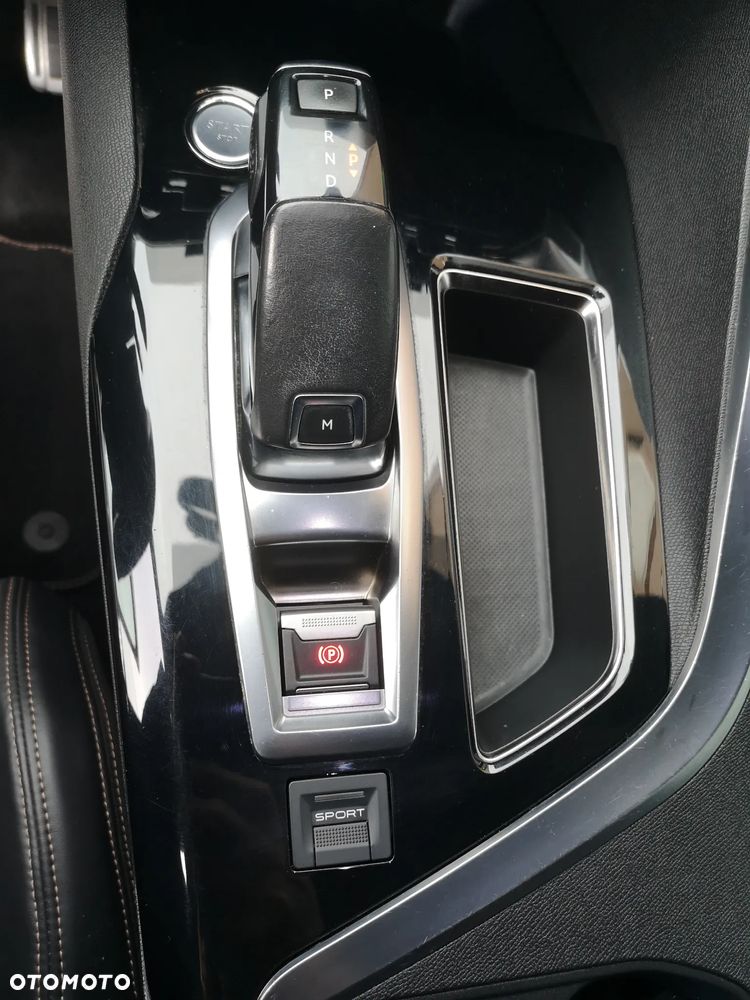 Peugeot 5008 2.0 BlueHDI GT S&S EAT6 - 21