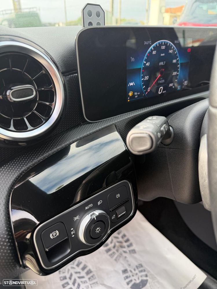 Mercedes-Benz A 180 d 7G-DCT AMG Line - 20