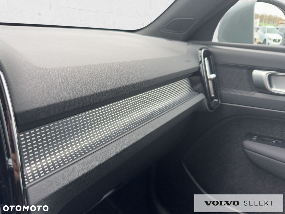 Volvo XC 40 - 26
