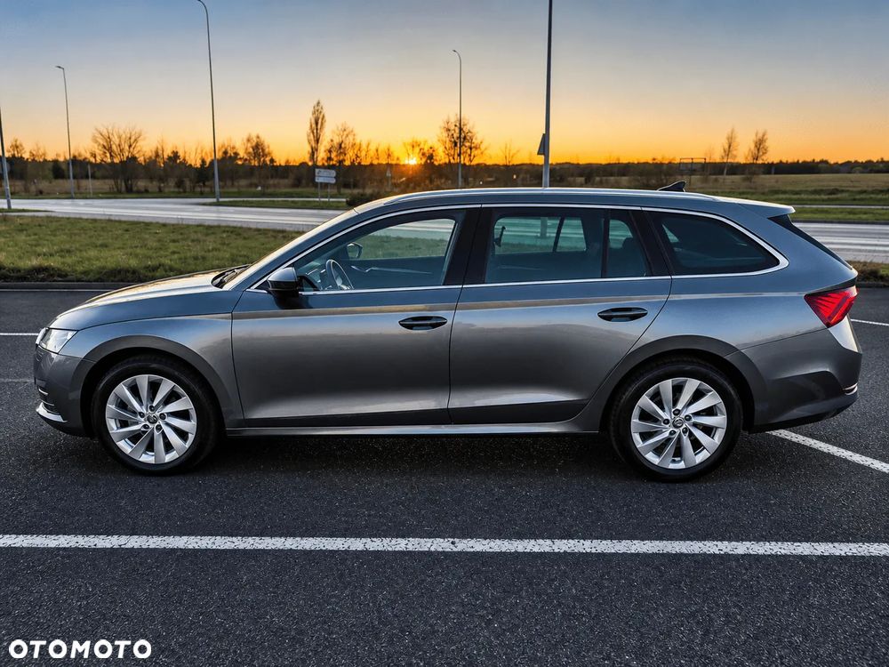 Skoda Octavia 2.0 TDI DSG Premium Edition - 2
