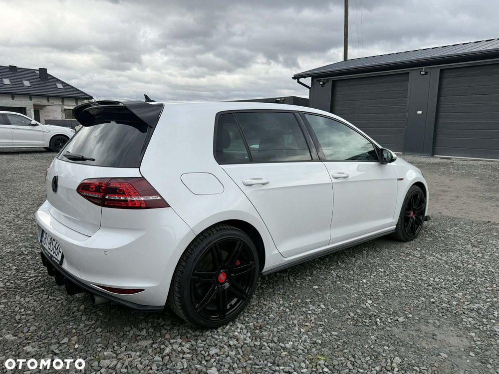 Volkswagen Golf GTI Performance BlueMotion Technology DSG - 9