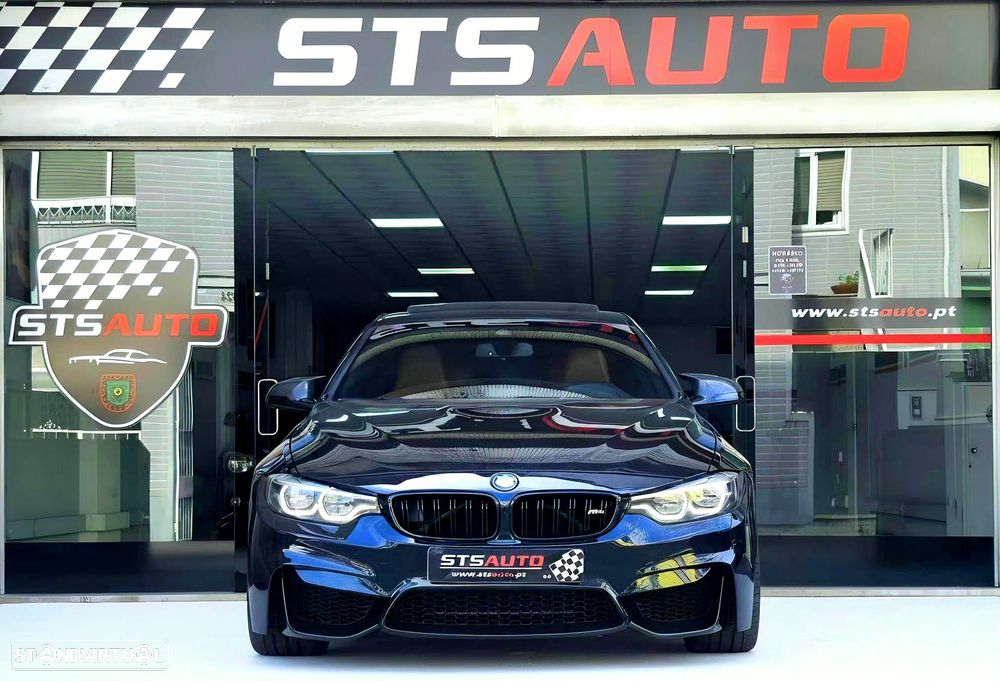 BMW M4 DKG - 11