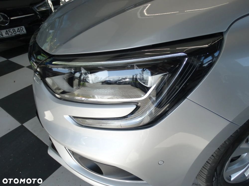 Renault Megane ENERGY TCe 100 INTENS - 24