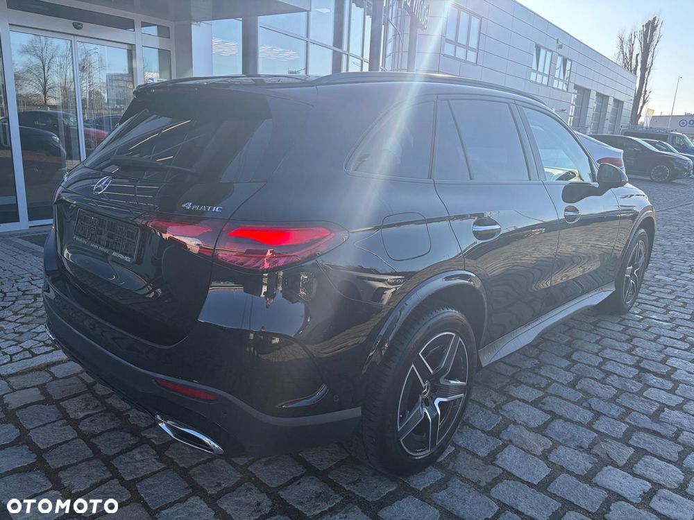 Mercedes-Benz GLC 300 e PHEV 4-Matic AMG Line - 4