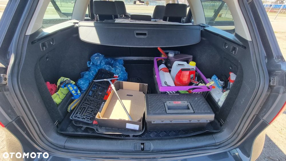 Volkswagen Passat 1.6 TDI Trendline - 22