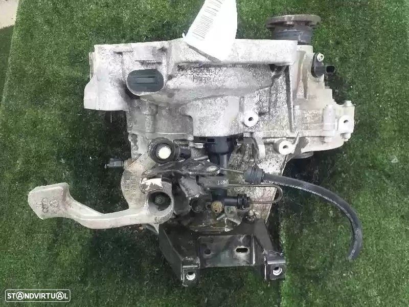 CAIXA VELOCIDADES SKODA FABIA I 2002 -FCX - 4