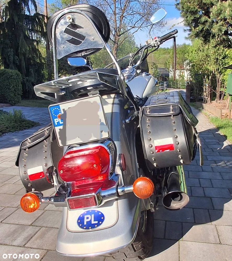 Suzuki VL 800 Volusia - 2