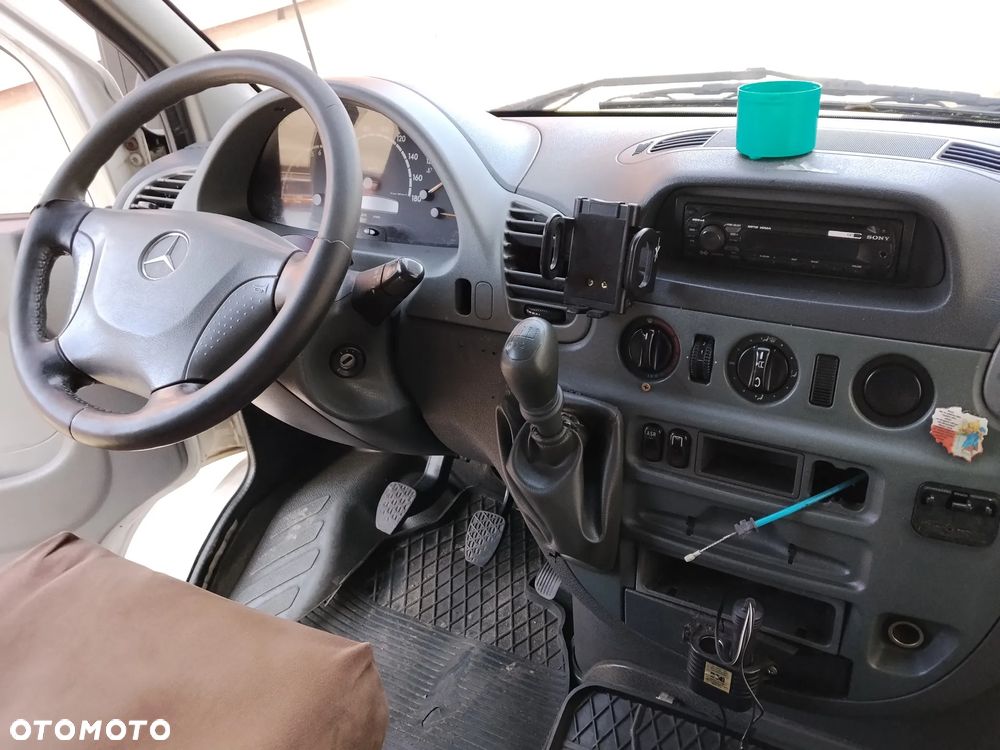 Mercedes-Benz Sprinter 413 - 5