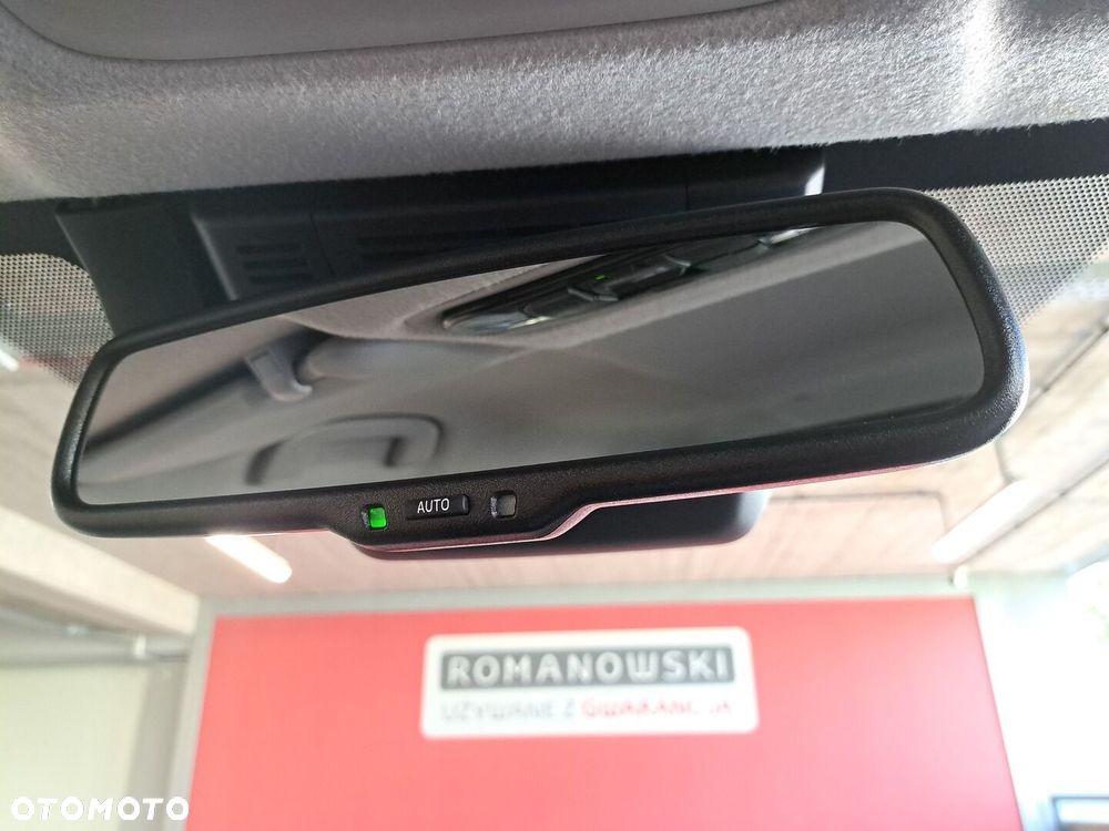 Toyota Yaris Hybrid 1.5 Comfort - 28