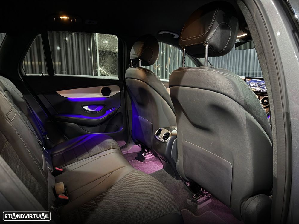 Mercedes-Benz GLC 300 e 4Matic 9G-TRONIC Avantgarde Advanced - 35