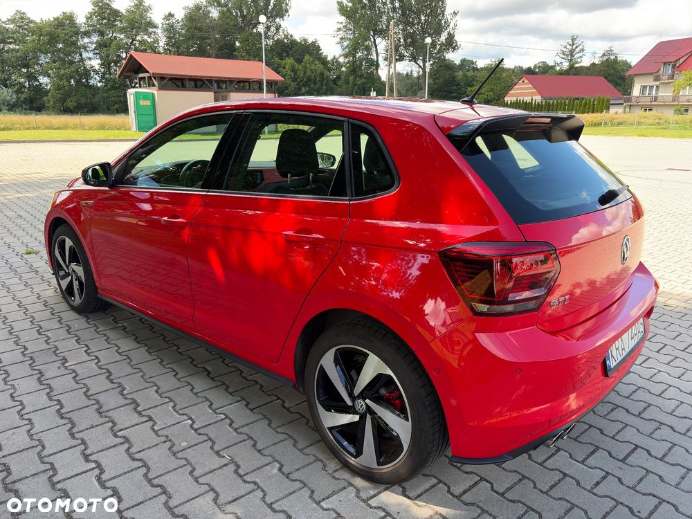 Volkswagen Polo - 4