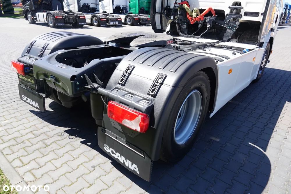 Scania R 450 / RETARDER / ZBIORNIKI 1 400 L / EURO 6 - 16