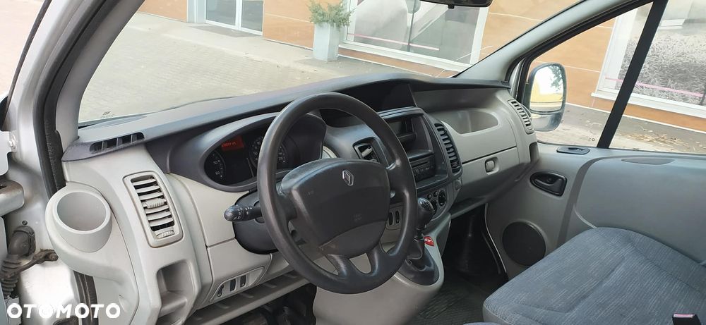 Renault Trafic - 14