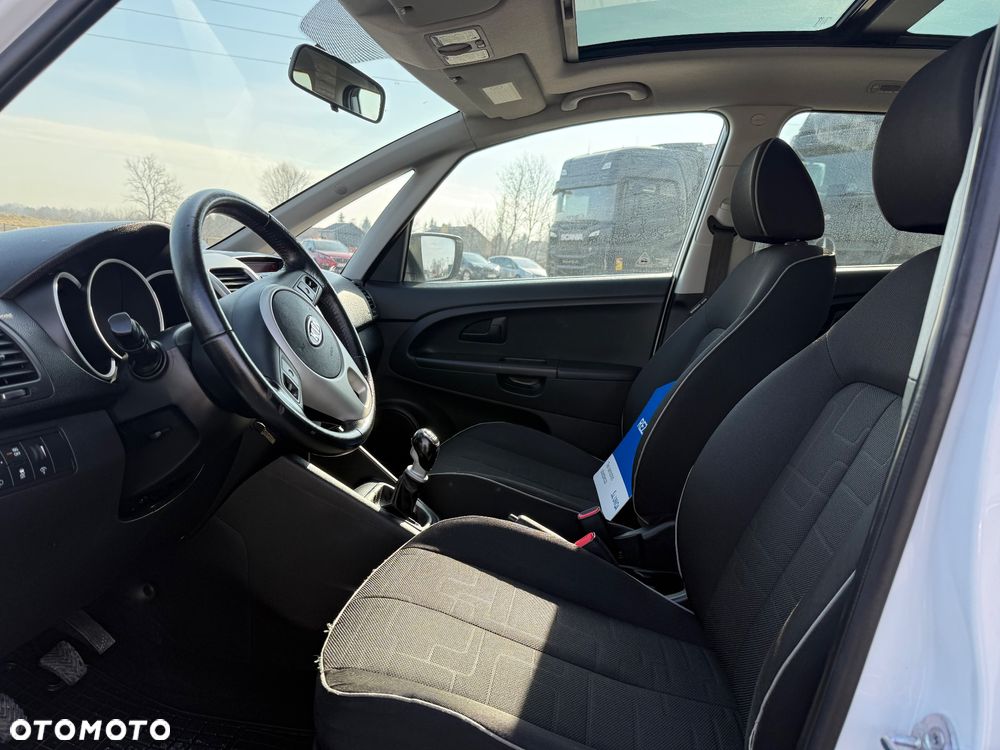 Kia Venga 1.4 CRDi 90 Dream-Team Edition - 19