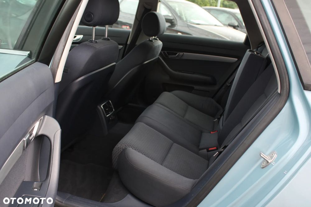 Audi A6 Avant - 8