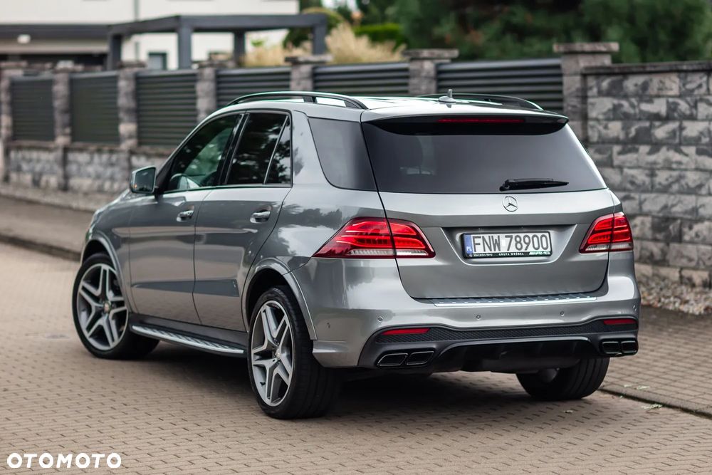Mercedes-Benz GLE - 16