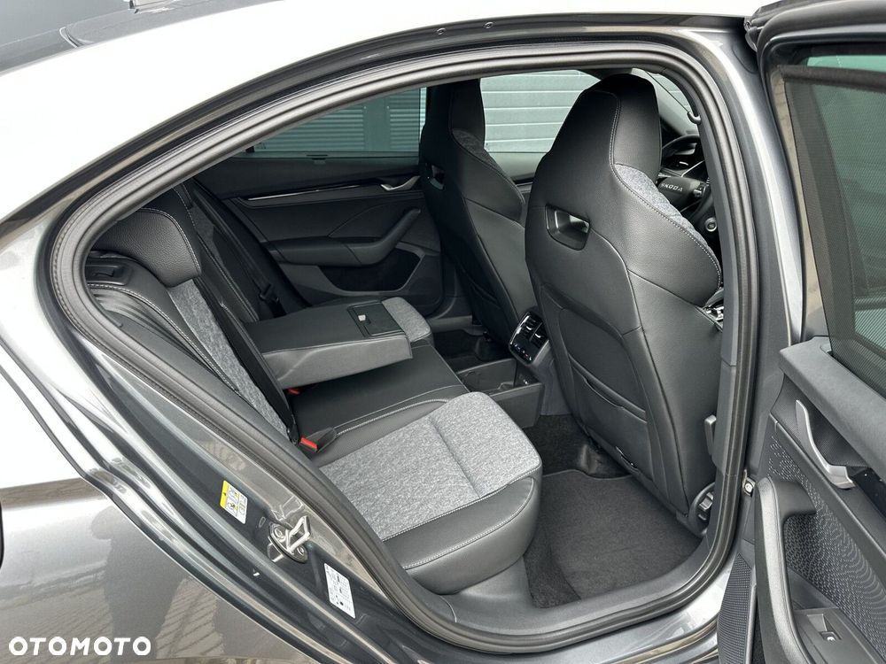 Skoda Octavia 2.0 TSI Sportline 4x4 DSG - 31