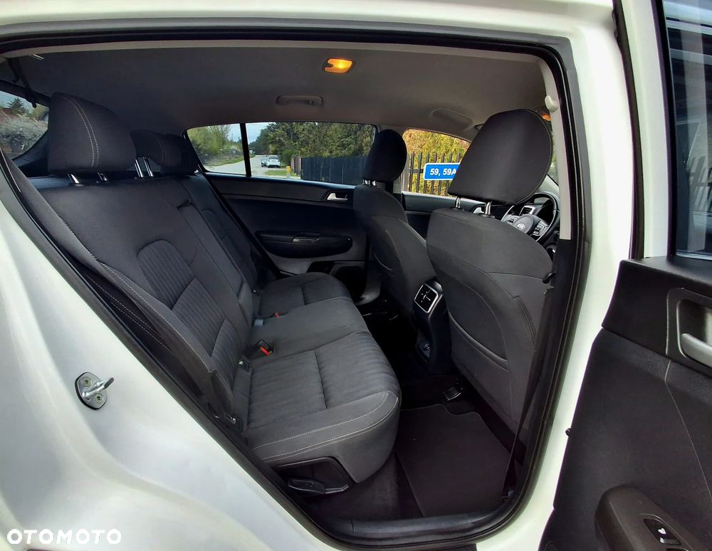 Kia Sportage 1.7 CRDI 2WD Dream-Team Edition - 16