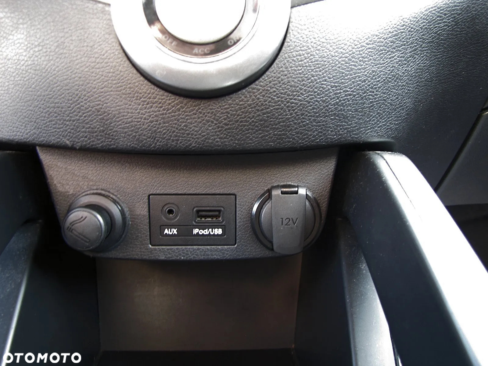 Hyundai Veloster 1.6 GDI Style - 23