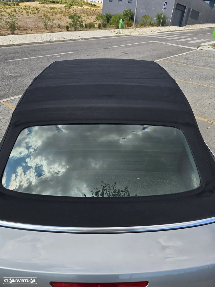 VW Golf Cabriolet 1.6 TDi BlueMotion - 8