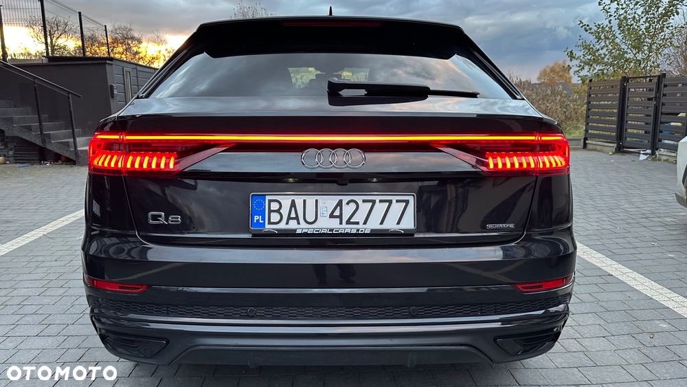 Audi Q8 55 TFSI quattro tiptronic - 29