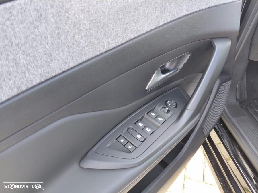 Peugeot 308 SW 1.2 PureTech Allure EAT8 - 5