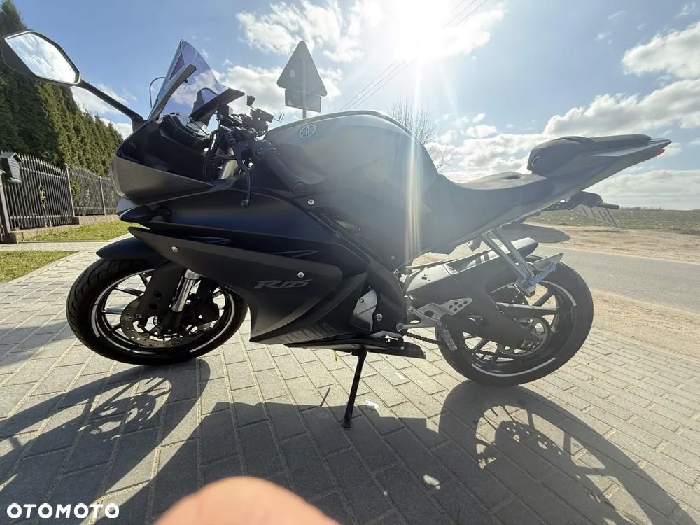 Yamaha YZF - 9
