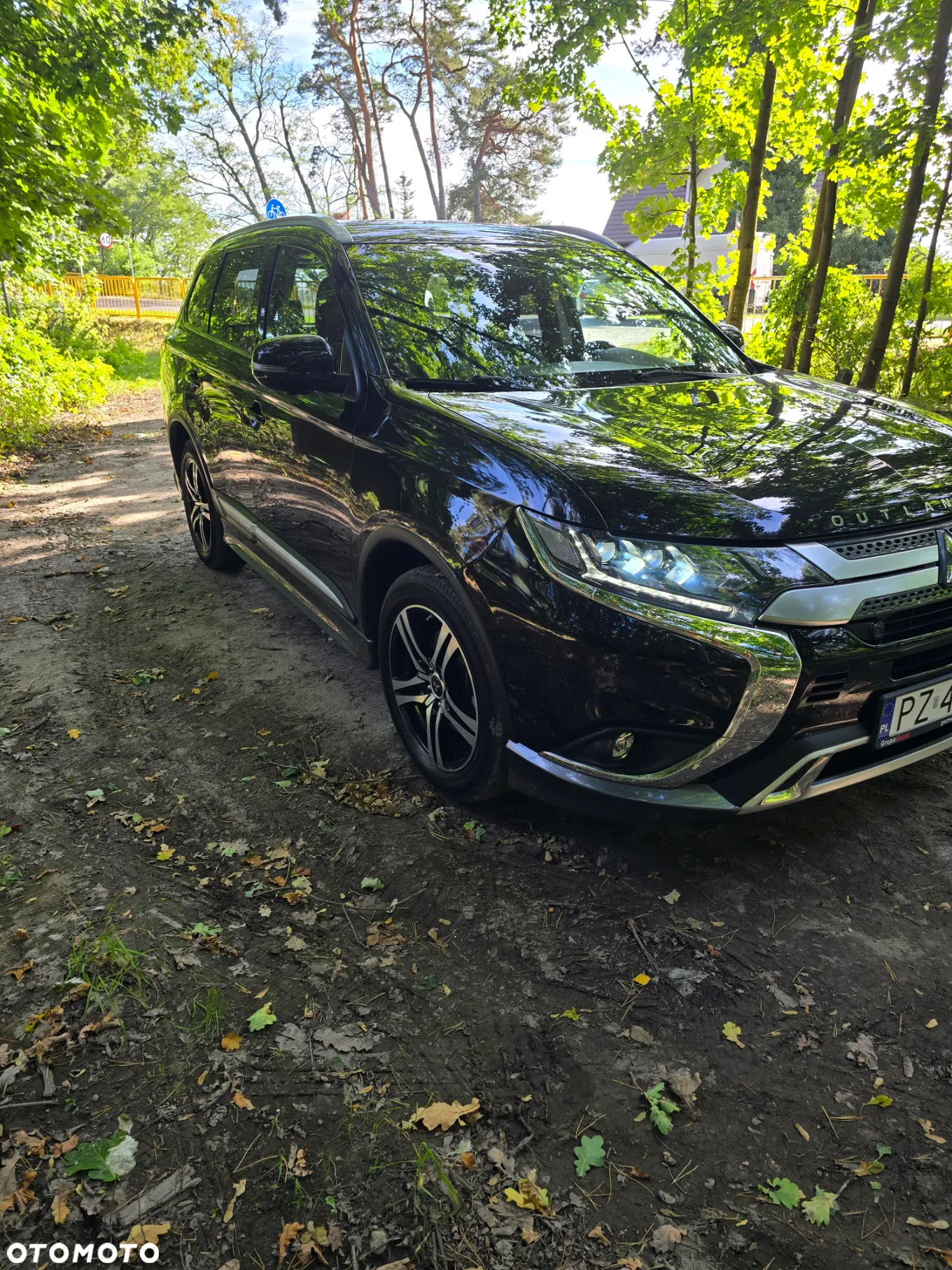 Mitsubishi Outlander 2.0 Instyle + 4WD CVT - 14