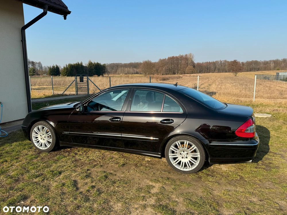 Mercedes-Benz Klasa E 350 CGI 7G-TRONIC Avantgarde - 19