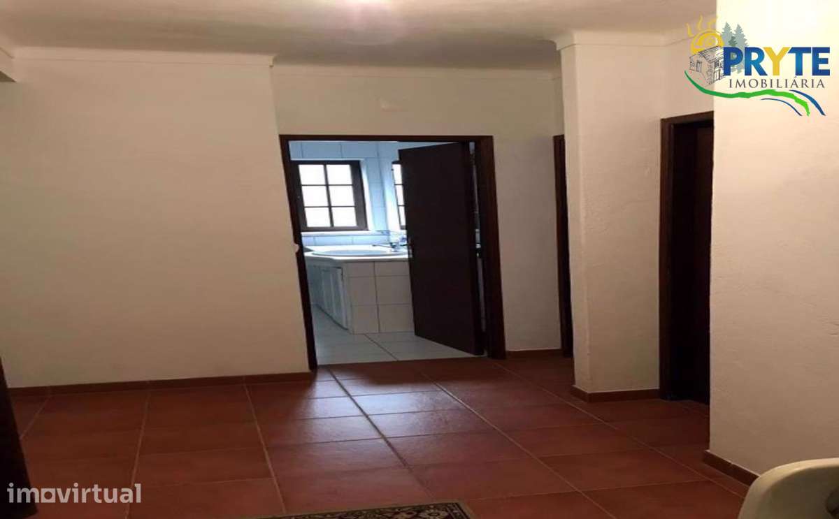 Moradia de 158 metros quadrados em Pedrógão Pequeno - Grande imagem: 3/20
