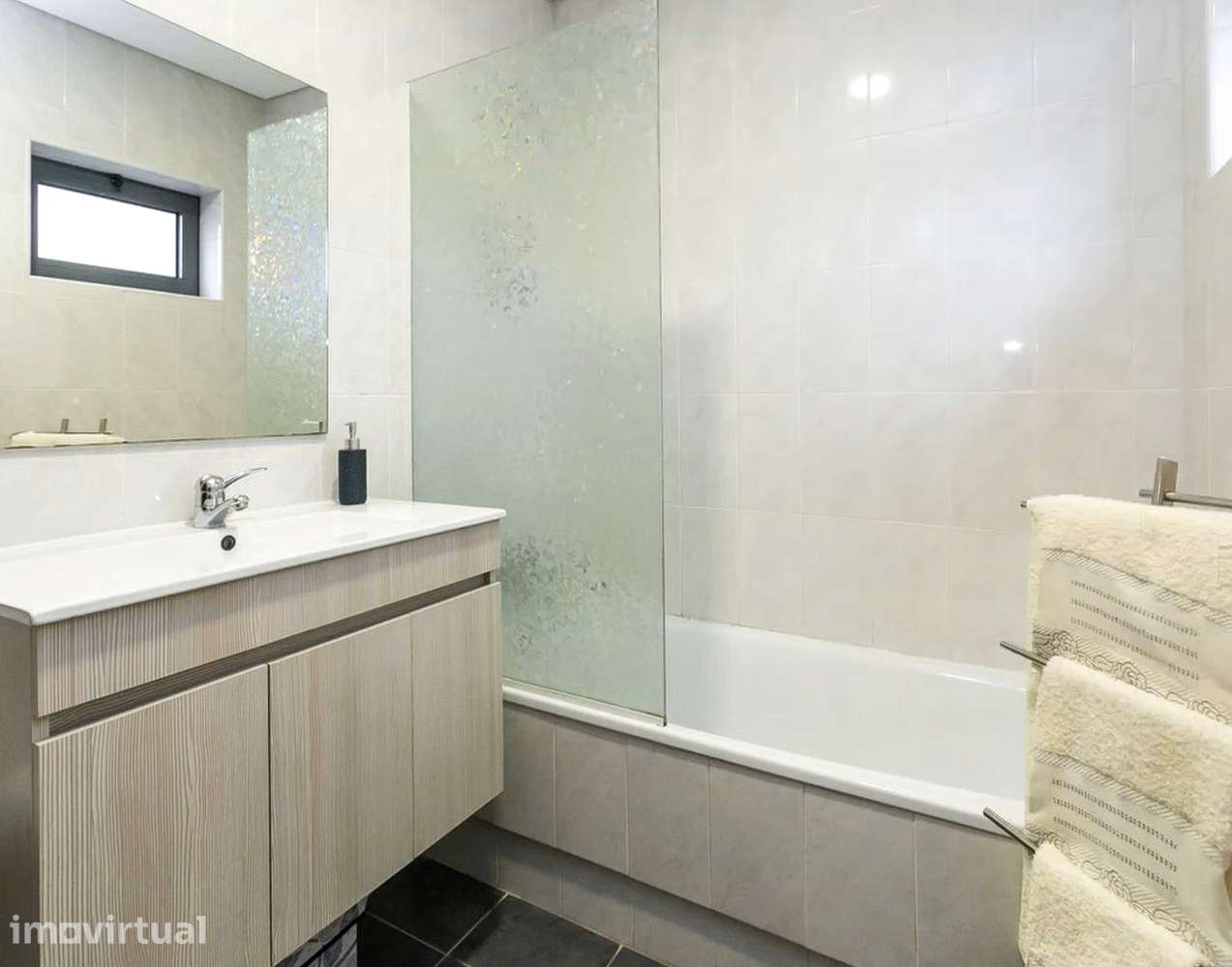 Apartamento T2 com 2 casas de banho e varanda  Ermesinde - Grande imagem: 5/19