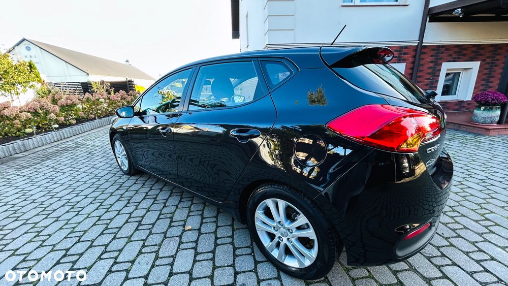 Kia Ceed 2013 photo 3