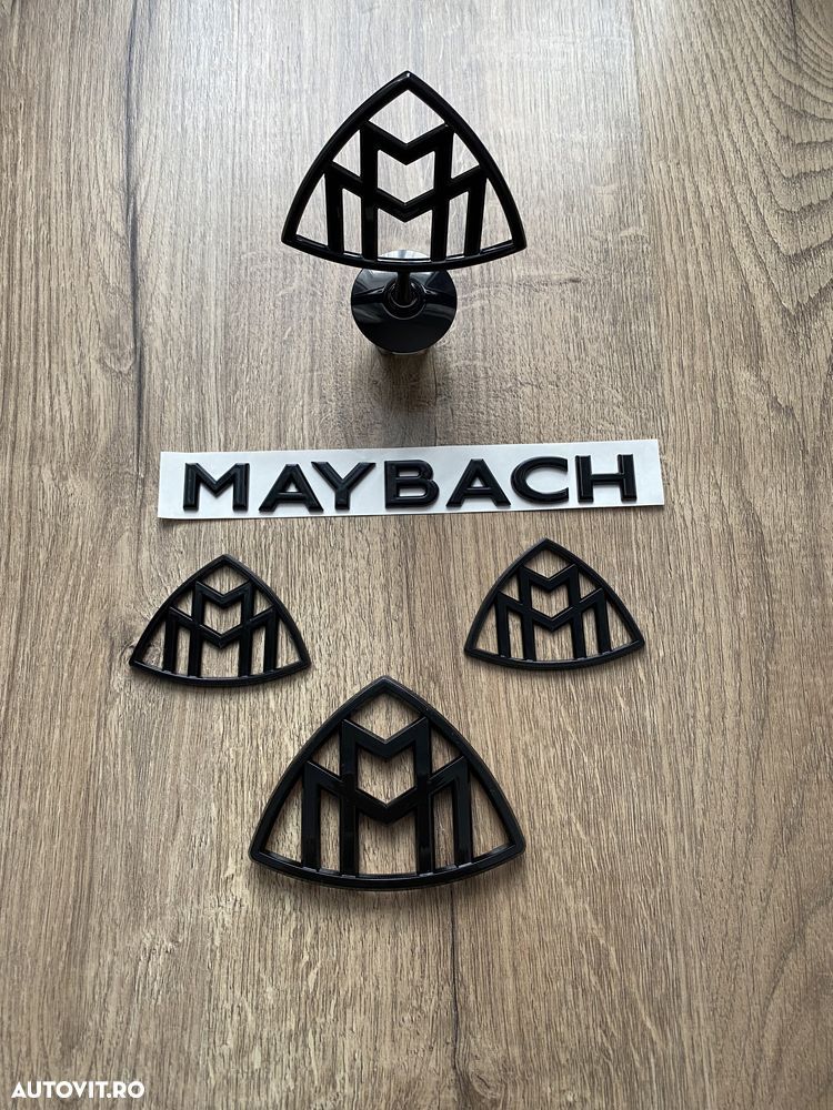Set Embleme Scris Logo Spate Aripi Superioare Mercedes Maybach Negre - 1