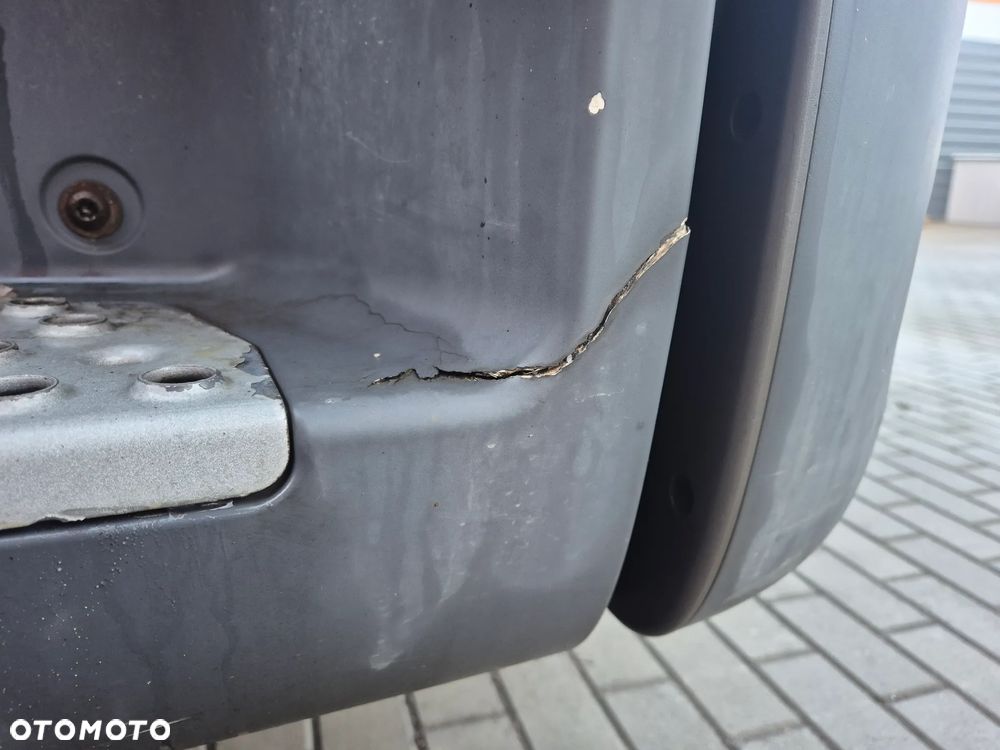 STOPIEŃ STOPNICA NADKOLE SCHODEK KABINY PRAWY MAN TGL EURO 5 , 6 KRÓTKA KABINA - 2