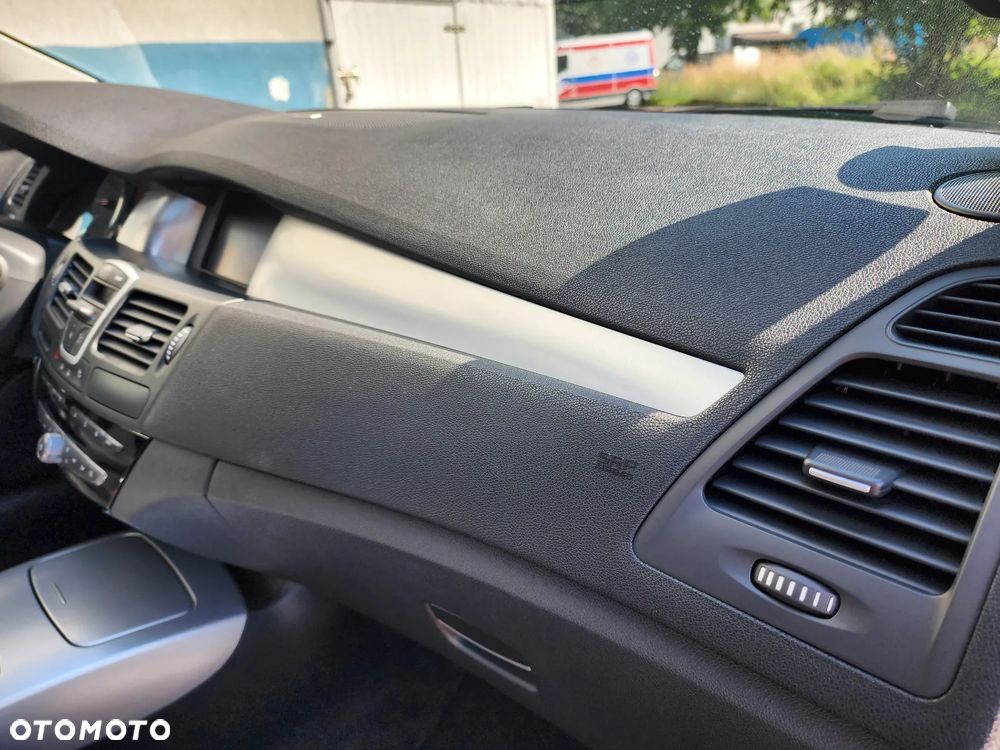 Renault Laguna TCe205 GT - 26