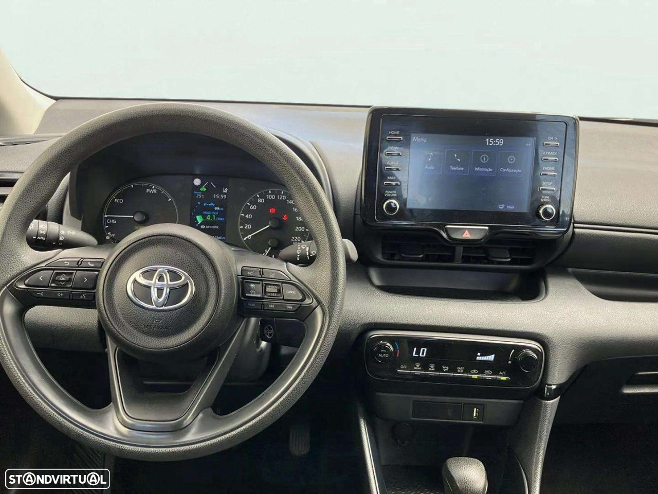 Toyota Yaris - 10