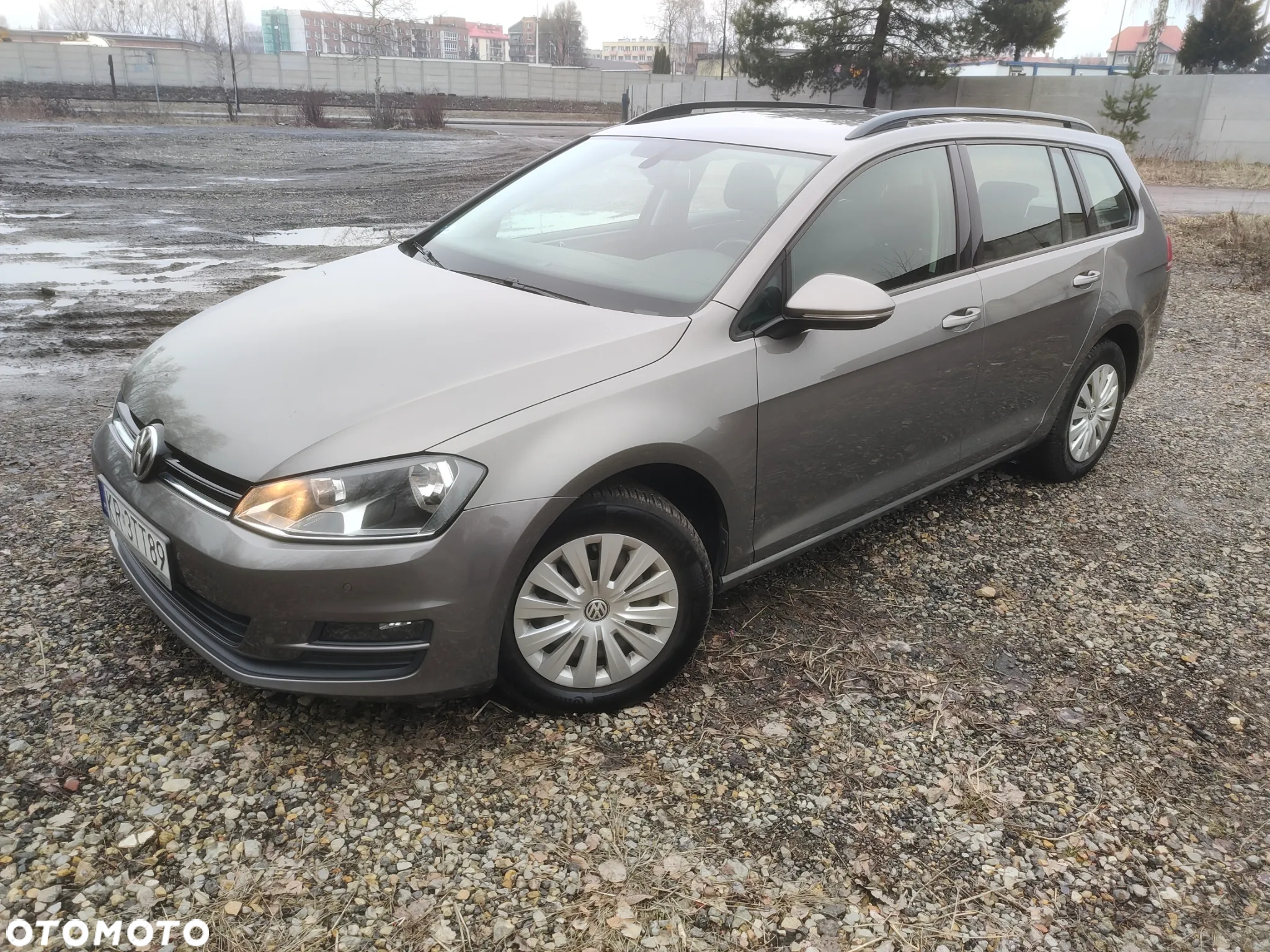 Volkswagen Golf VII 1.6 TDI BMT Trendline - 2