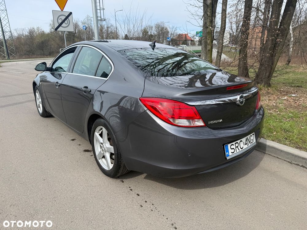 Opel Insignia - 8