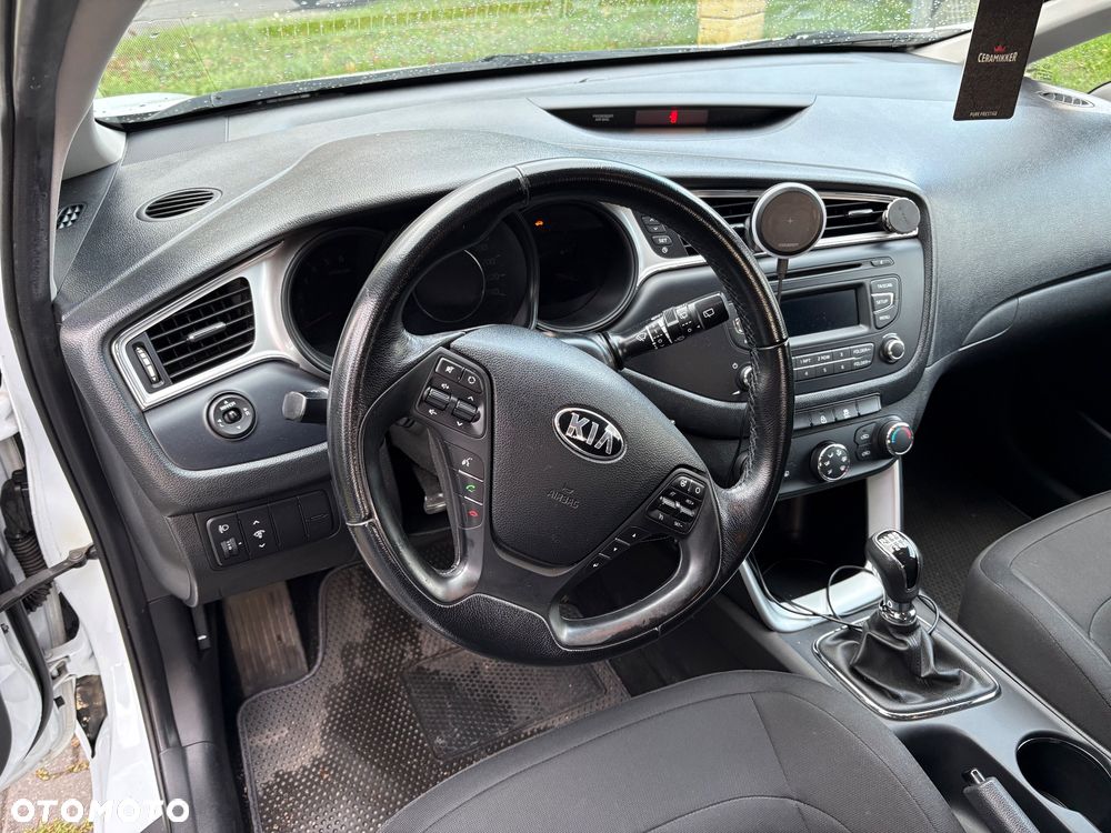 Kia Ceed 1.6 CRDi M - 14