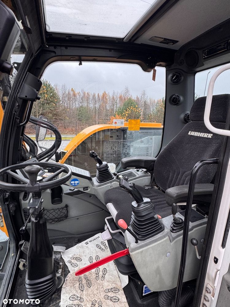 Liebherr A910 compact |2017|łapy-plug| rototilt ze szczypkami | 7200mtg |3 łyzki|warta  uwagi - 28