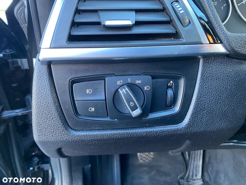 BMW Seria 3 318i Advantage - 19