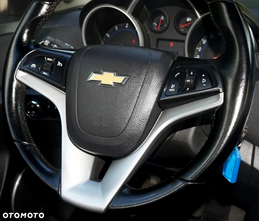 Chevrolet Cruze - 38