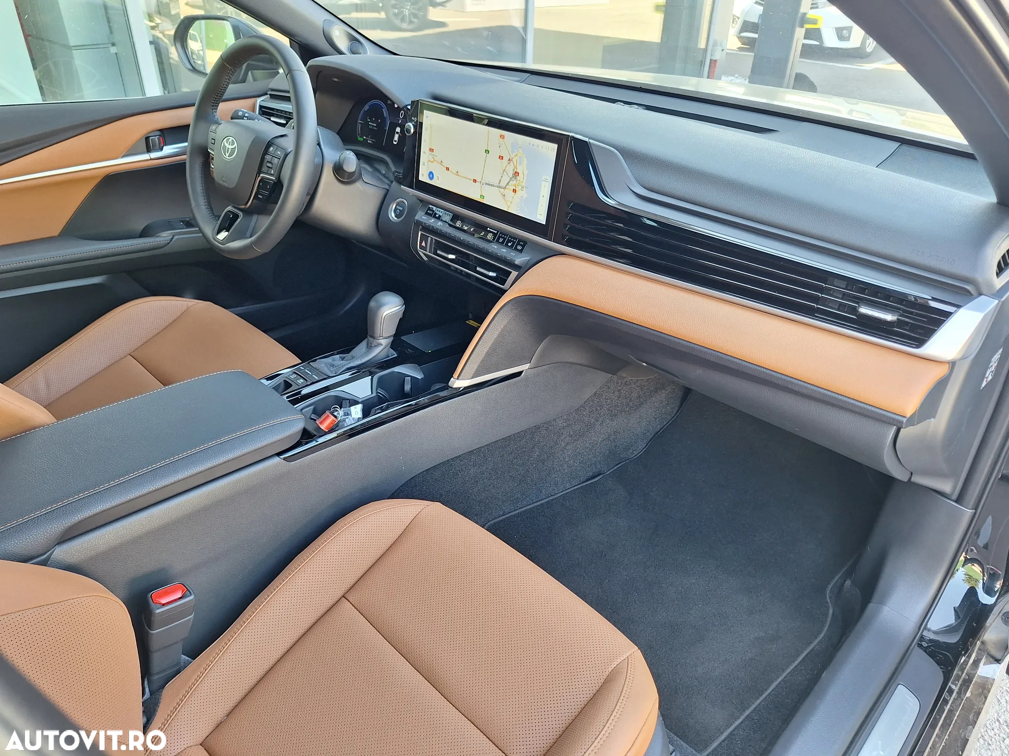 Toyota Camry 2.5 HEV Luxury - 9