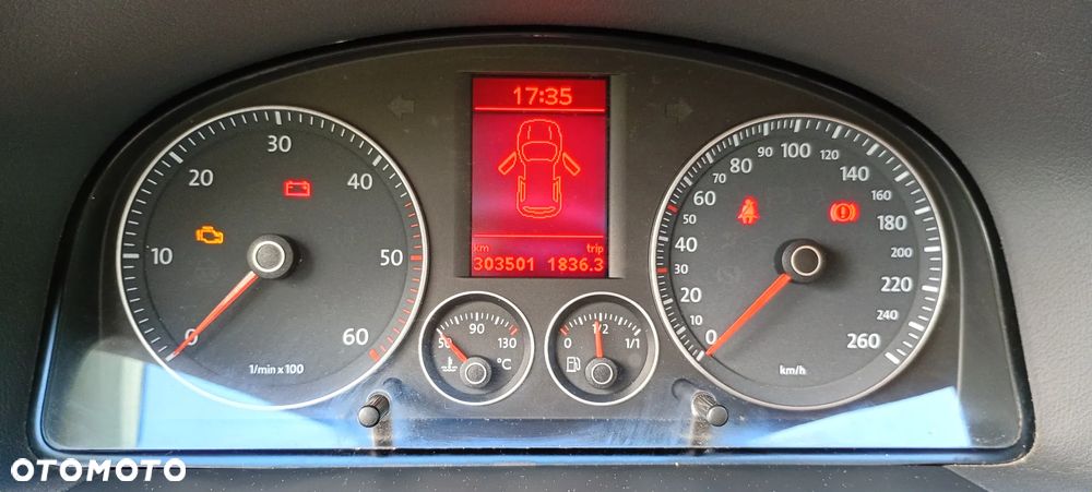 Volkswagen Touran 1.9 TDI Conceptline - 24