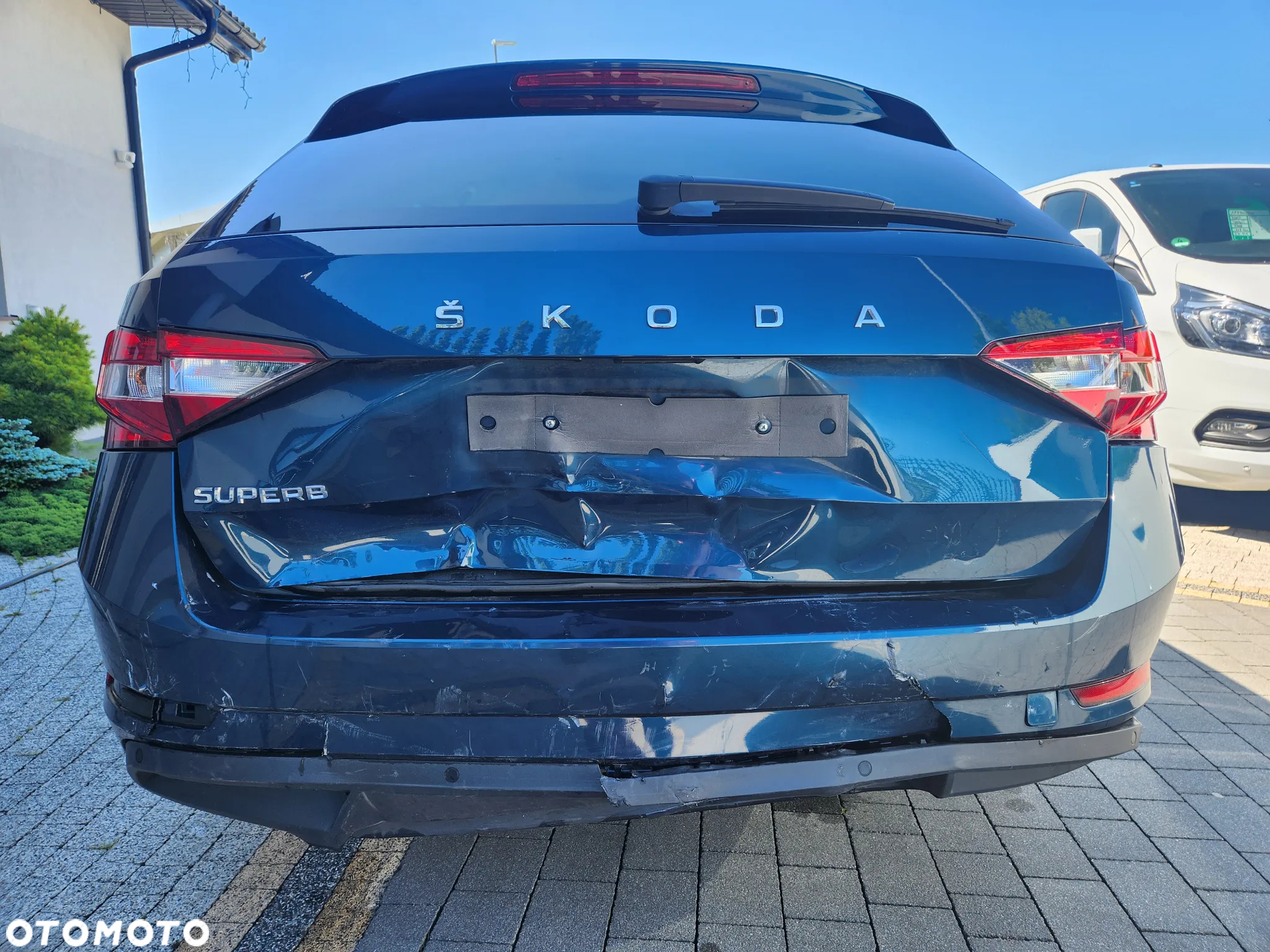 Skoda Superb 2.0 TDI DSG Premium Edition - 7
