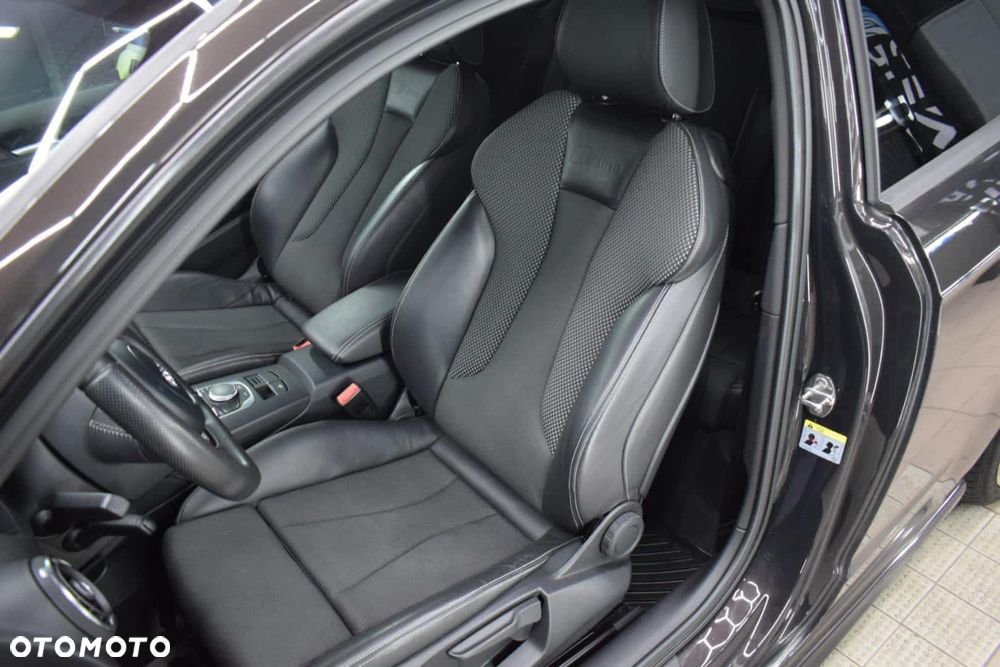 Audi A3 3-drzwiowe 2.0 TDI Attraction - 12